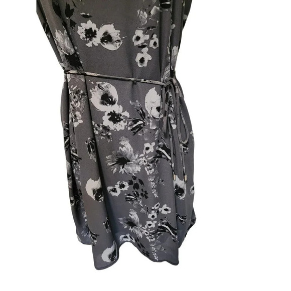Maurices Gray Short Dress Size Medium Floral Print Spaghetti Straps - Picture 3 of 8
